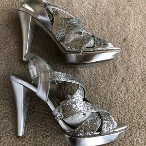 Style&co. Bergataslv silver glitter Ladies Women's Holiday party dress Shoes 7M